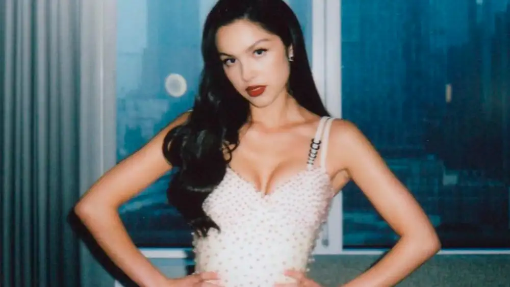 Olivia Rodrigo reveals the treat she always carries in her purse
