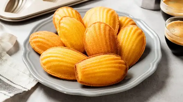 The Small, Delectable French Cakes That Inspired Marcel Proust