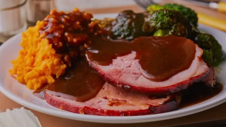 You're Only 2 Ingredients Away From A Bold Red-Eye Gravy On Your Dinner Table