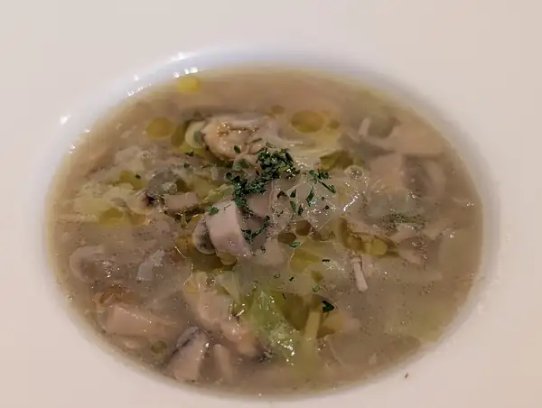 El plato de mariscos icónico al que no debes añadir cebolla