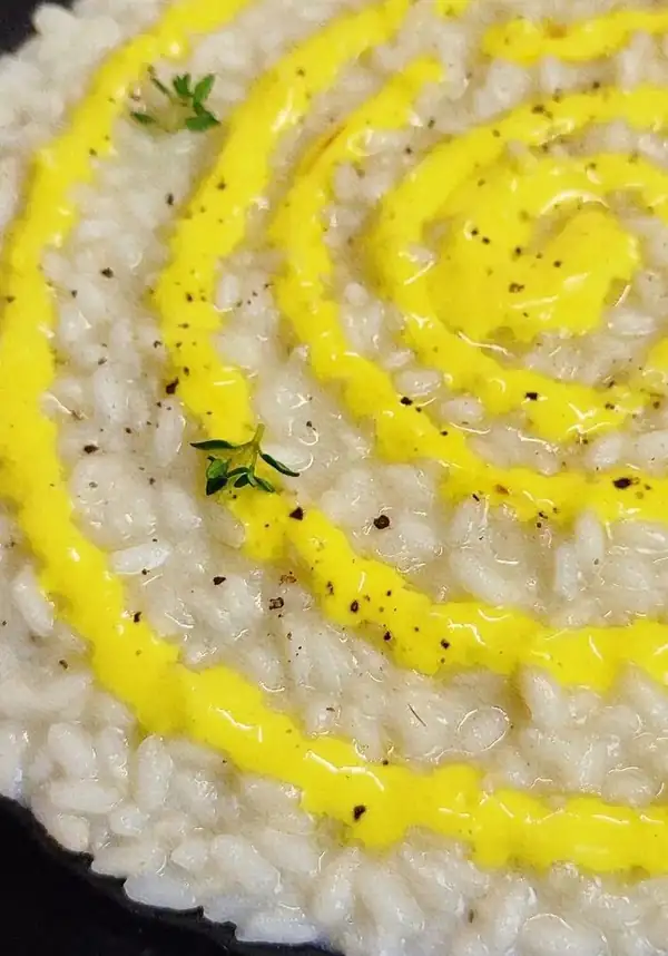 Risotto with Cheese, Pepper and Saffron