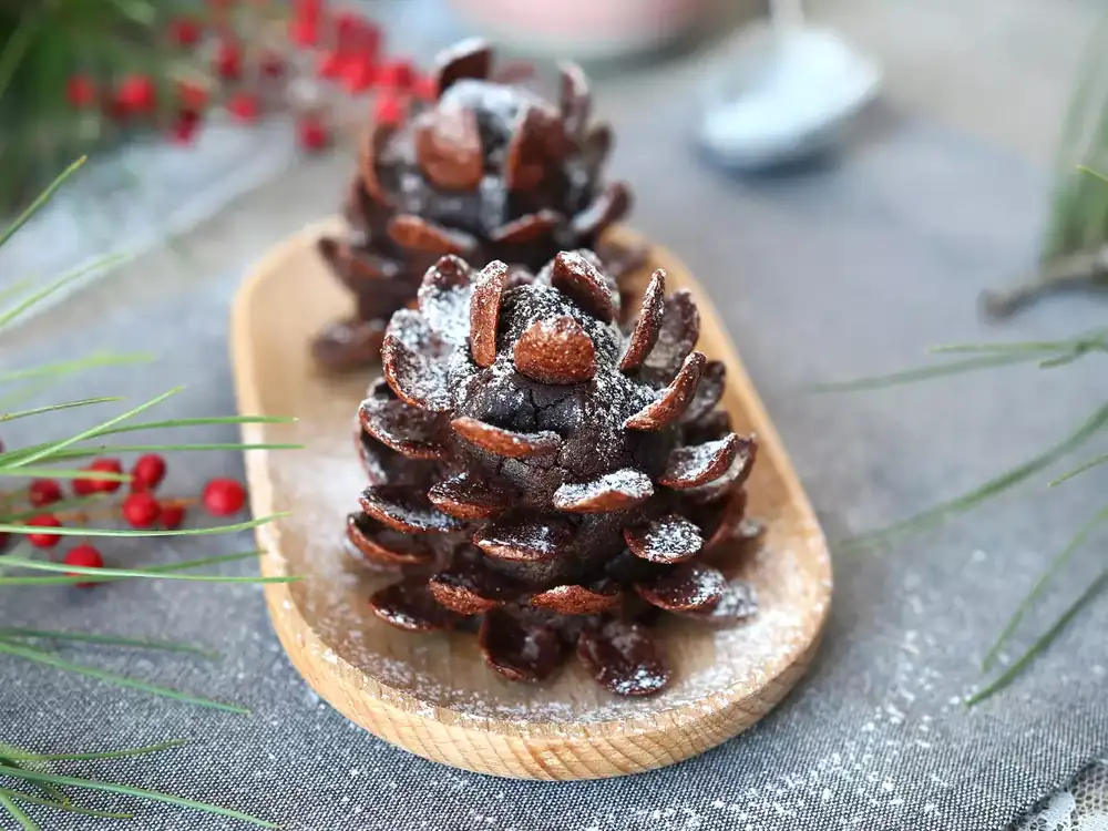 Christmas pineapples made of chocolate brownie: the easy and original dessert that wins over Christmas