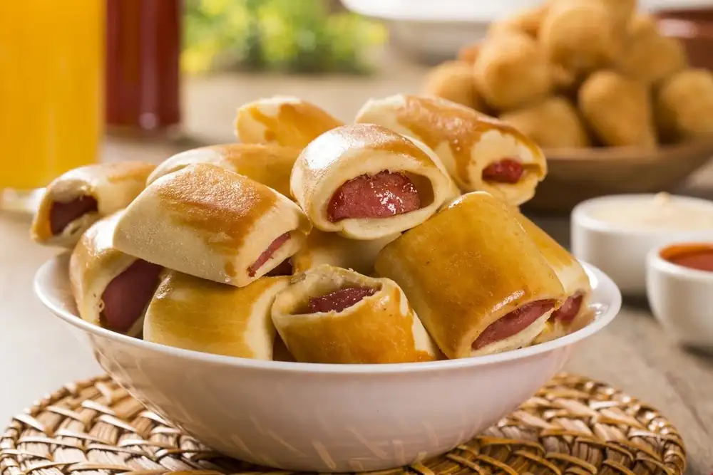 Sausage rolls: step by step