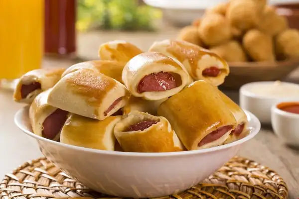 Sausage rolls: step by step