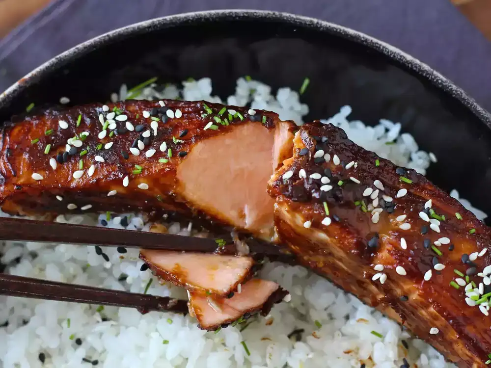Miso-marinated salmon: the easy Japanese recipe to give a twist to the usual salmon