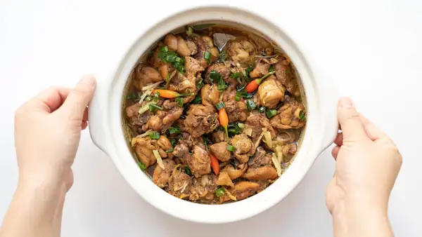 Vietnamese Ginger Chicken (Ga Kho Gung)