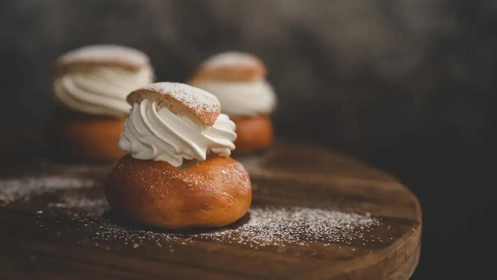 Semla: the recipe for Swedish sweet buns