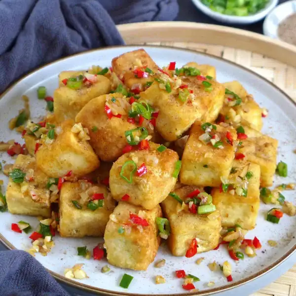 Salt and Pepper Tofu (椒盐豆腐)