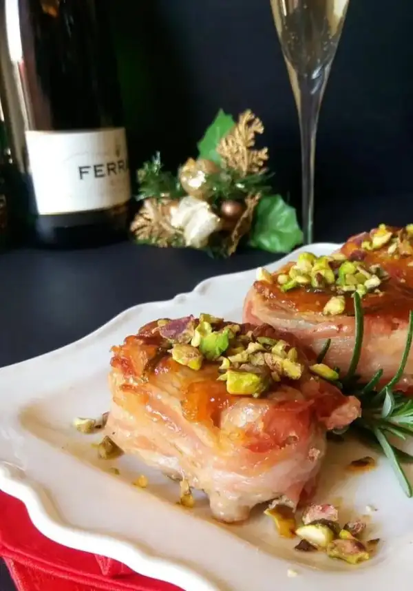HONEY-GLAZED PORK FILLET