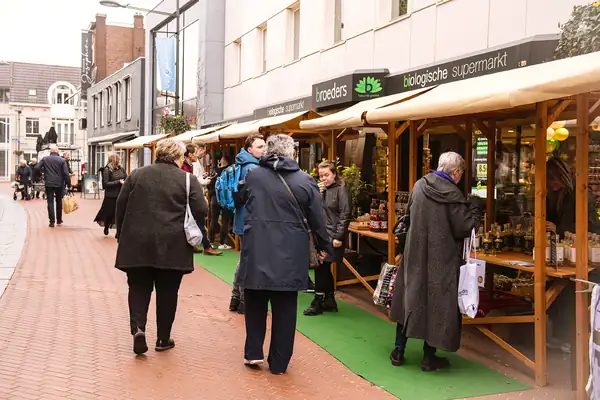Broeders organiza un mercado festivo con proveedores orgánicos