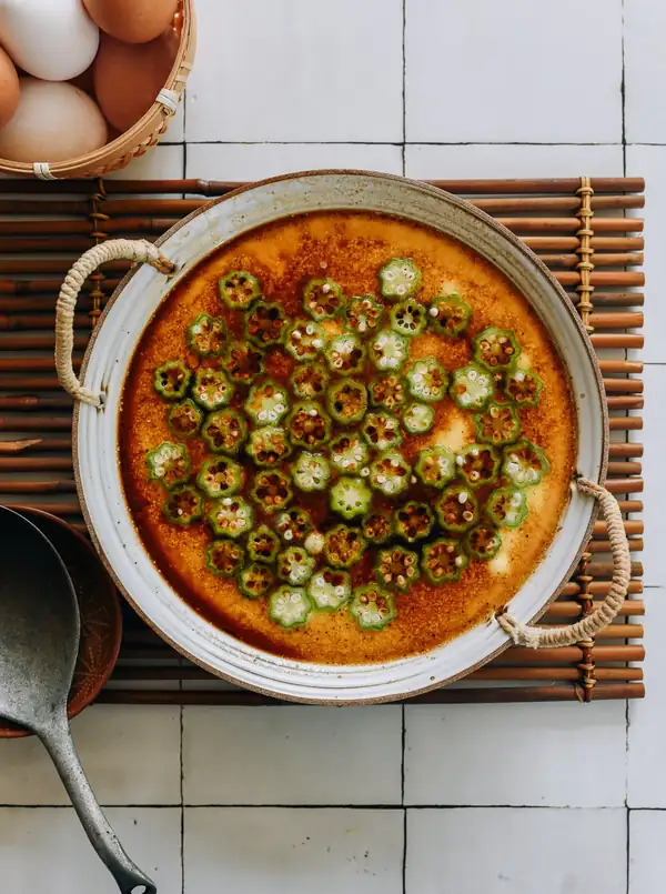 Steamed Eggs with Okra & Soy Sauce