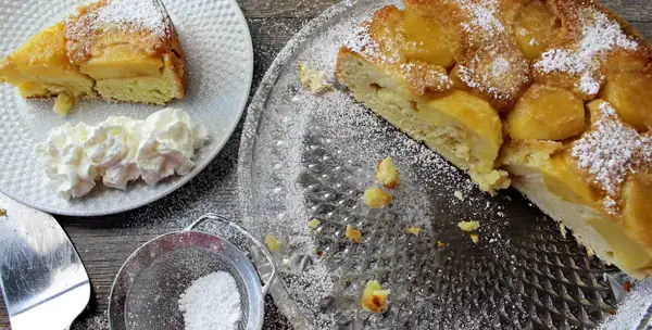 German Apple Cake With Sour Cream