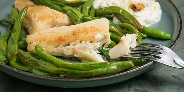 Fried Cod with Green Beans & Yogurt Dip