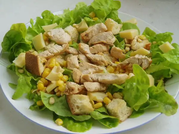 Ensalada mixta con pollo