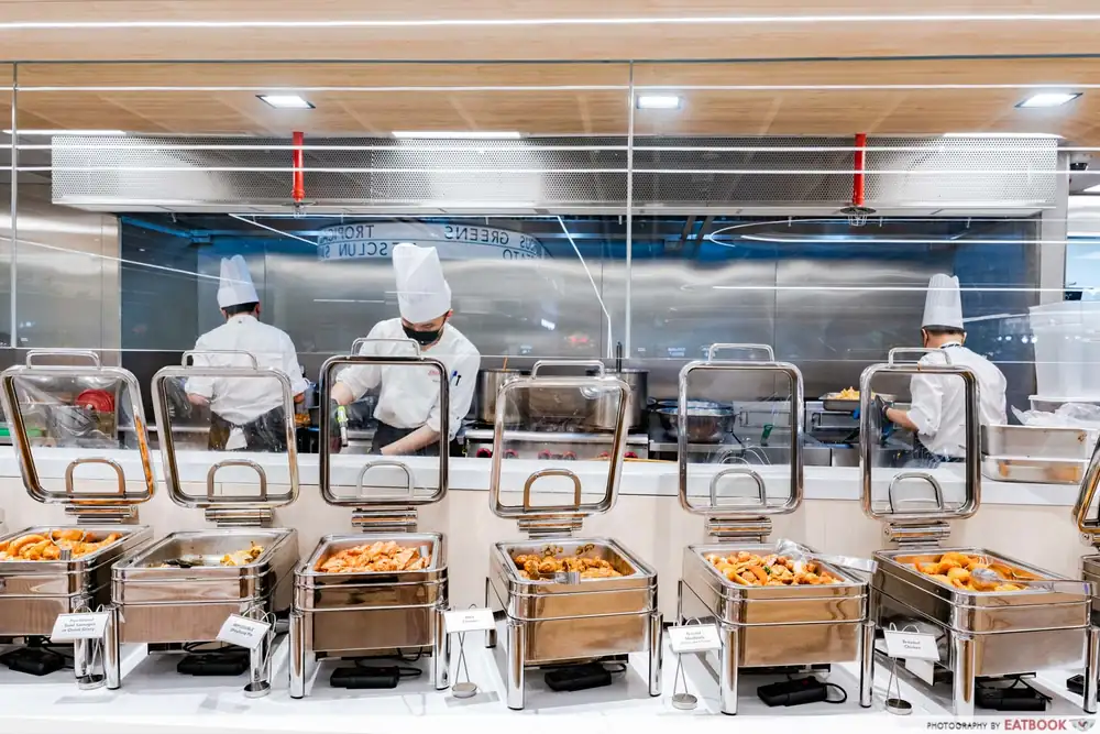 Swensen's Unlimited ofrece un bufé de cena por $29++ con prata y laksa ilimitados hasta las 2 a. m