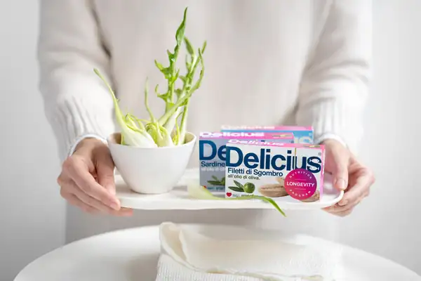 Mackerel and sardine packages with QR codes that lead to a personalized meal plan