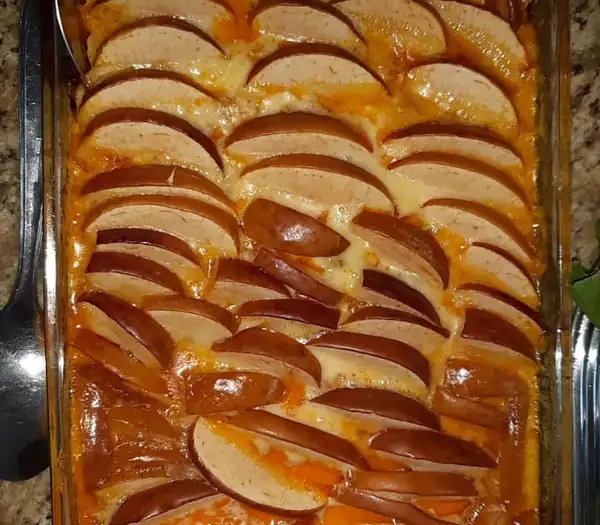 Chicken with apple and cream cheese recipe, submitted by Débora Zanoni