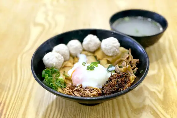 Less is more at Loumazi Noodle in Semenyih, where lighter flavours bring families together