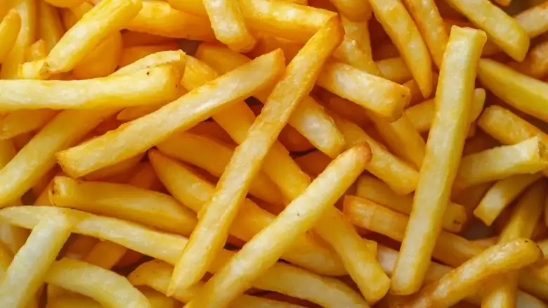 Why Homemade French Fries Are Never As Crispy As Fast Food's