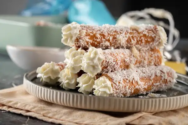 Cannolis with Cream Cheese
