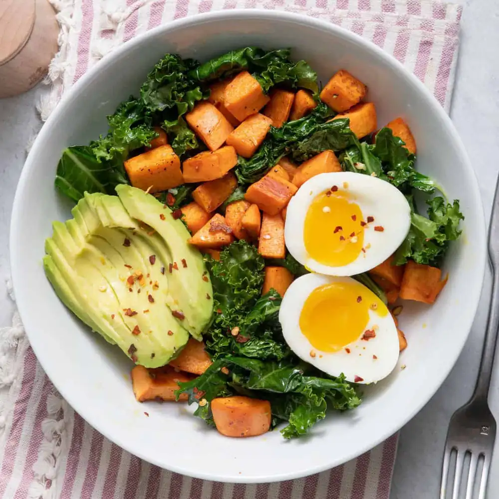 Eggs & Sweet Potato Breakfast Bowl