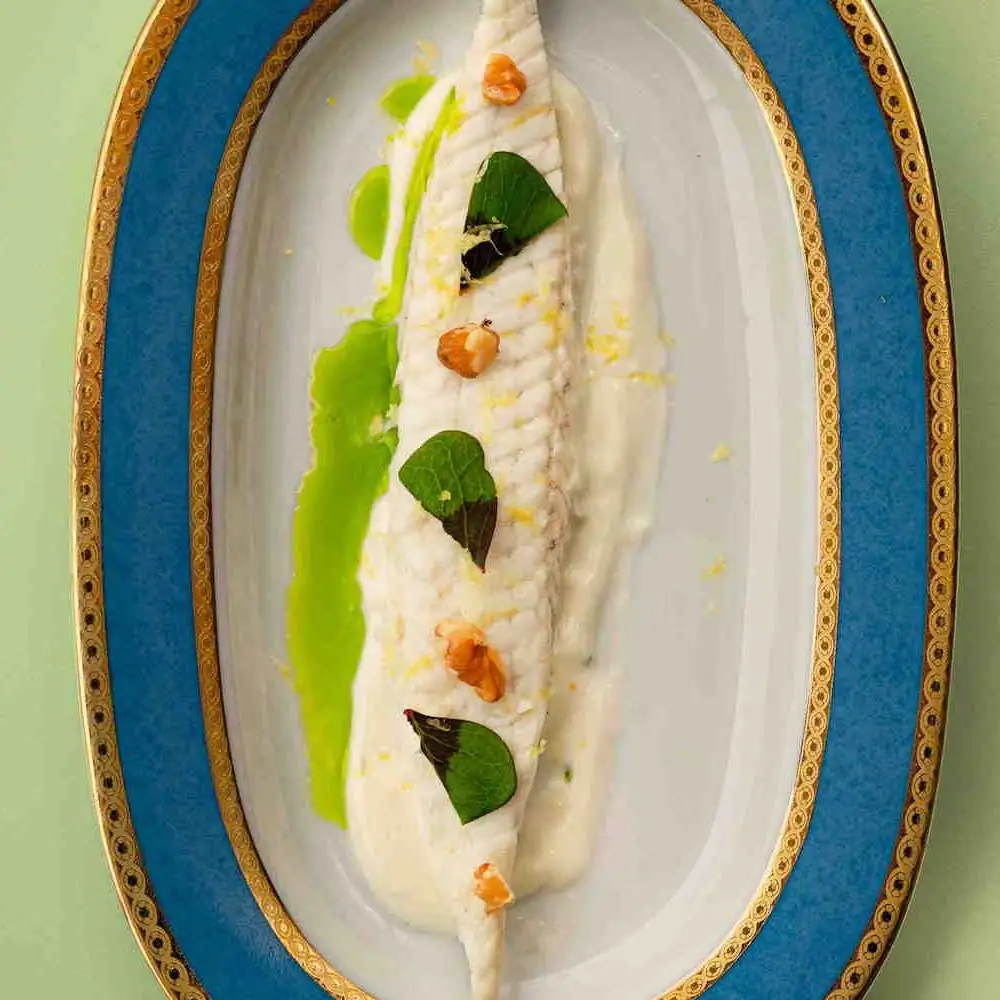 Sole with walnuts, lemon and sour cream