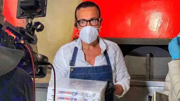 Sorbillo closes four pizzerias, a sign of defeat