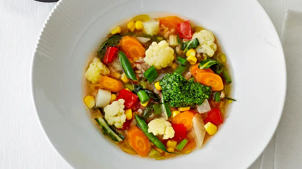 Sopa de “fin de verano” con muchas verduras y pistou