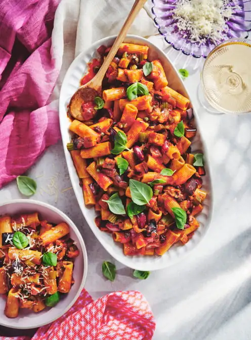 Rigatoni with caponata