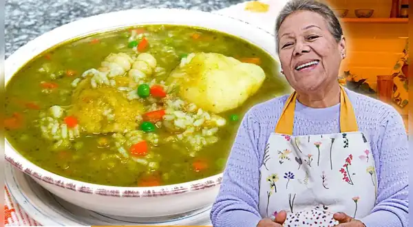Chicken soup: easy Peruvian soup