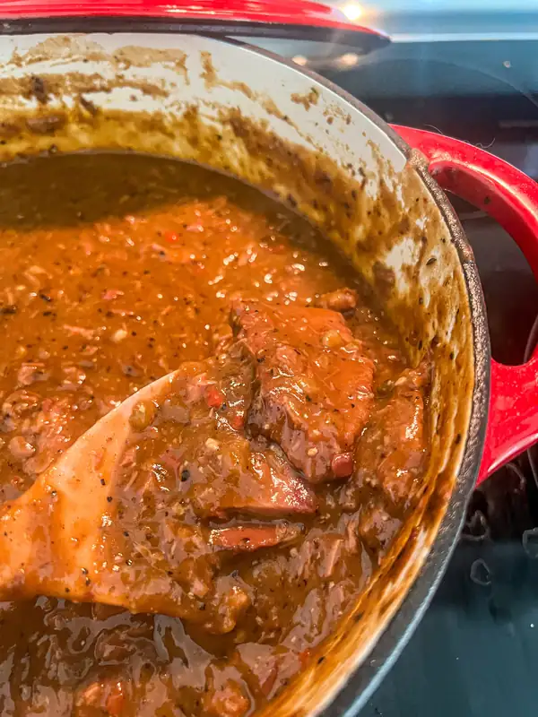 A New Austin Barbecue Pop-Up Brings Together Texas and Louisiana Flavors With Brisket Po’ Boys and Smoked Ham