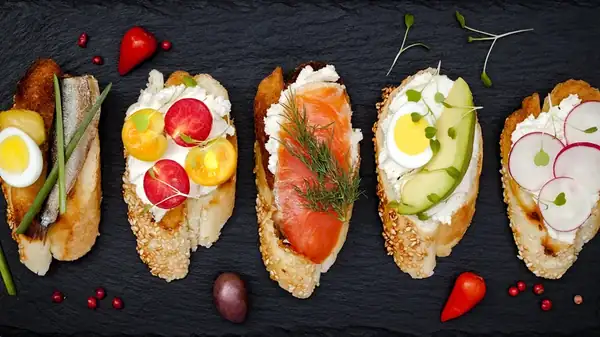 La única forma en que debes cortar tu pan de bruschetta