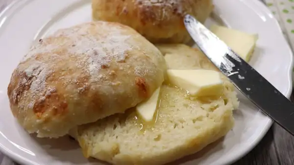 No Knead Cheese Rolls
