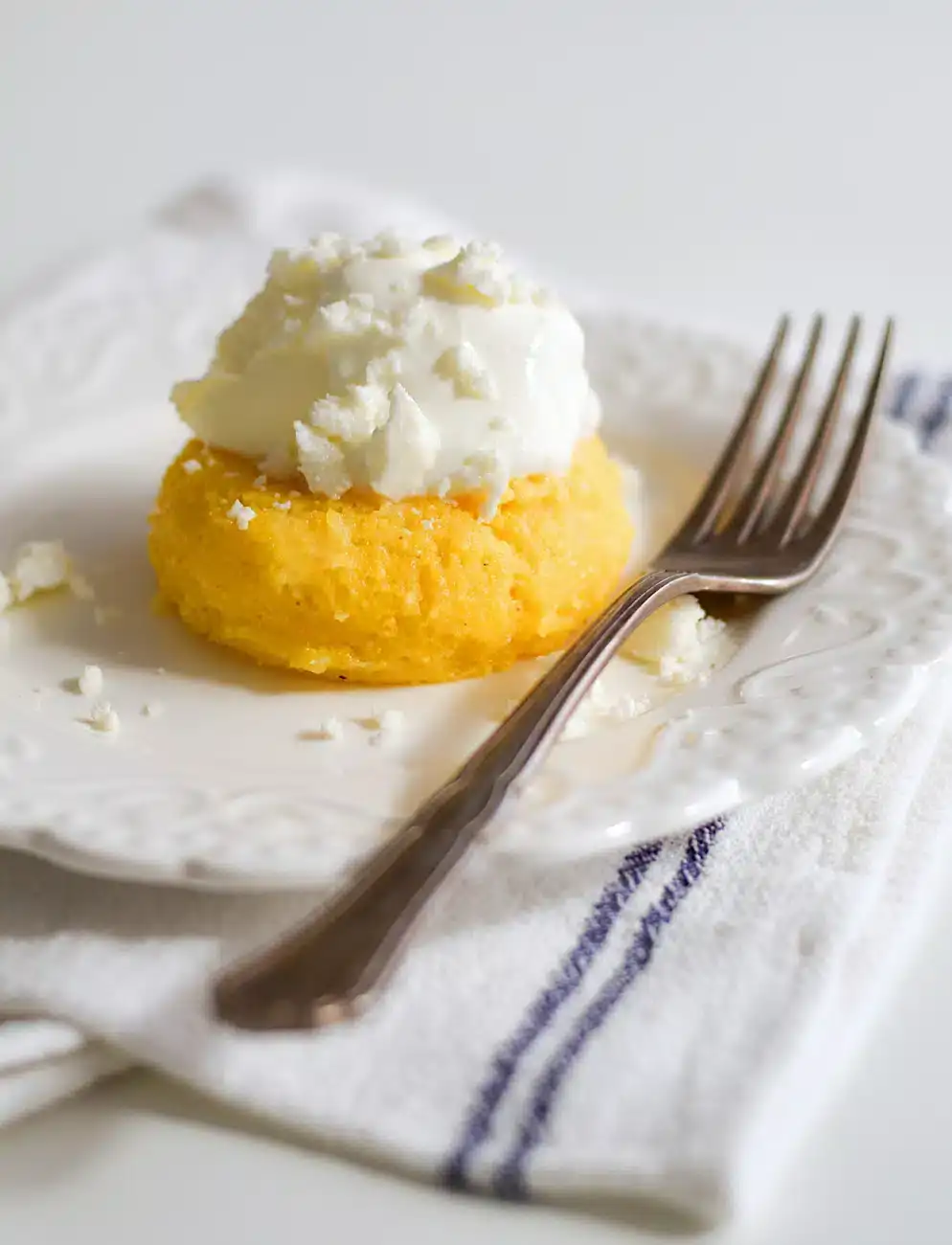 Authentic Mămăligă (Romanian Polenta) Recipe