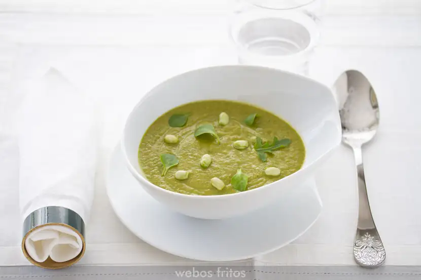 Broccoli and apple cream