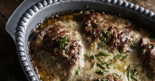 Comté gratinated chicken