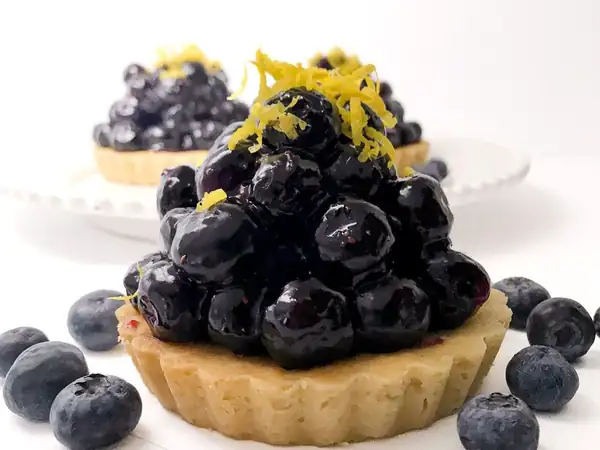 Recipe: Love White Spot's famous blueberry pie? Try making these tarts