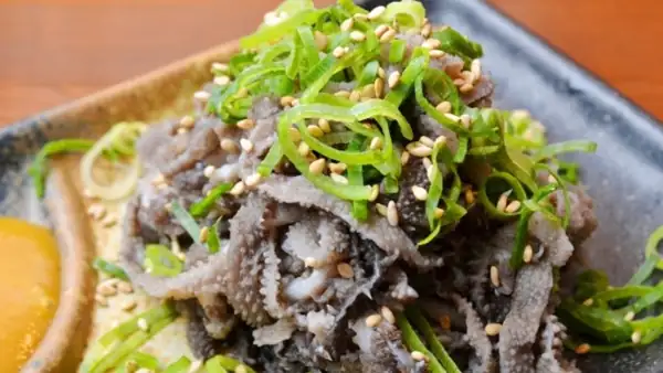 What is “Senmai” (a type of offal)? We'll explain its taste, texture, and delicious ways to eat it!