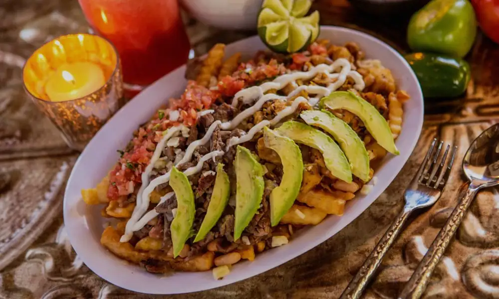 Frijoles & Frescas, Tea, and a New Lounge All Head South of the Strip Near the Premium Outlets