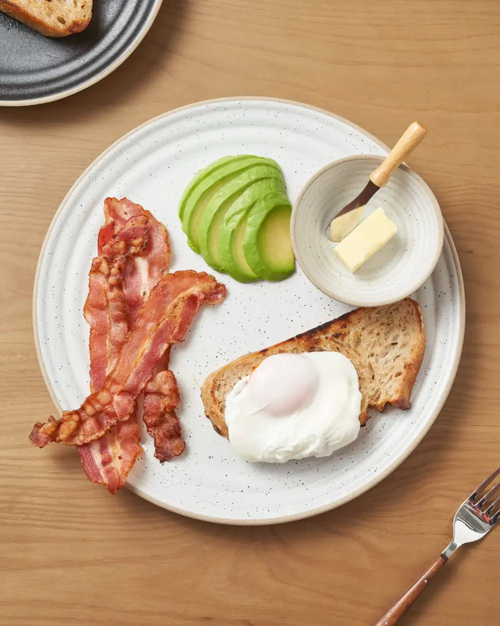 5-Minute Microwave Poached Eggs & Crispy Bacon