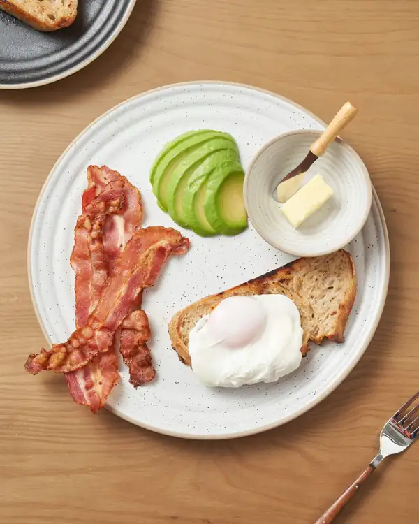 5-Minute Microwave Poached Eggs & Crispy Bacon