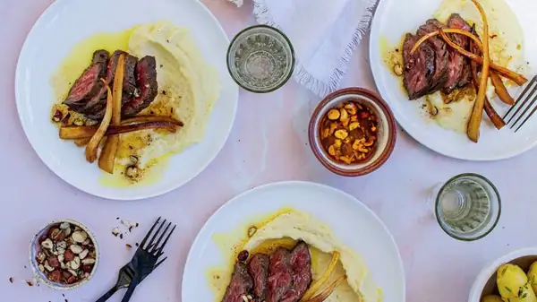 Kidney beans with parsnip puree