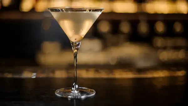 Make Your Dirty Martini Extra Savory With A Fat-Washing Technique