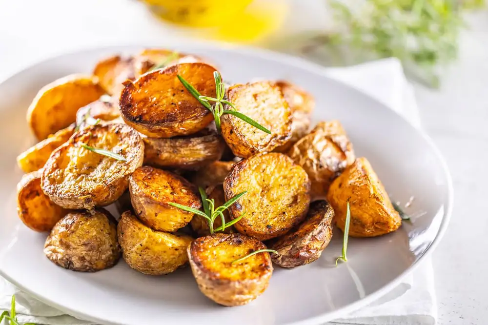 Mary Berry uses 12p ingredient for 'extra crunchy coating' on roast potatoes