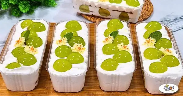 Shine Muscat Graham Float Recipe