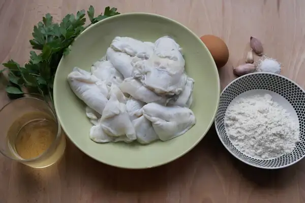 Cocochas or KoKotxas of boiled cod