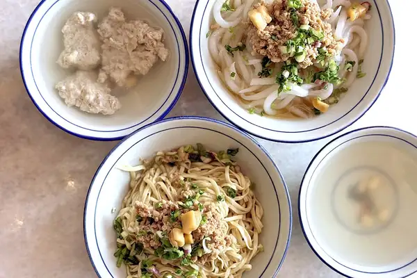 Head to Morning Noodles in Seremban for Hakka ‘mee’, pork patties and old-school caramel custard