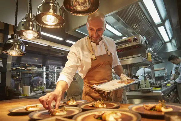 “It sounds simple in words, but it’s actually extremely meticulous” – Tiago Sabarigo on the behind-the-scenes details of lobster, rack of lamb and Queijada de Évora