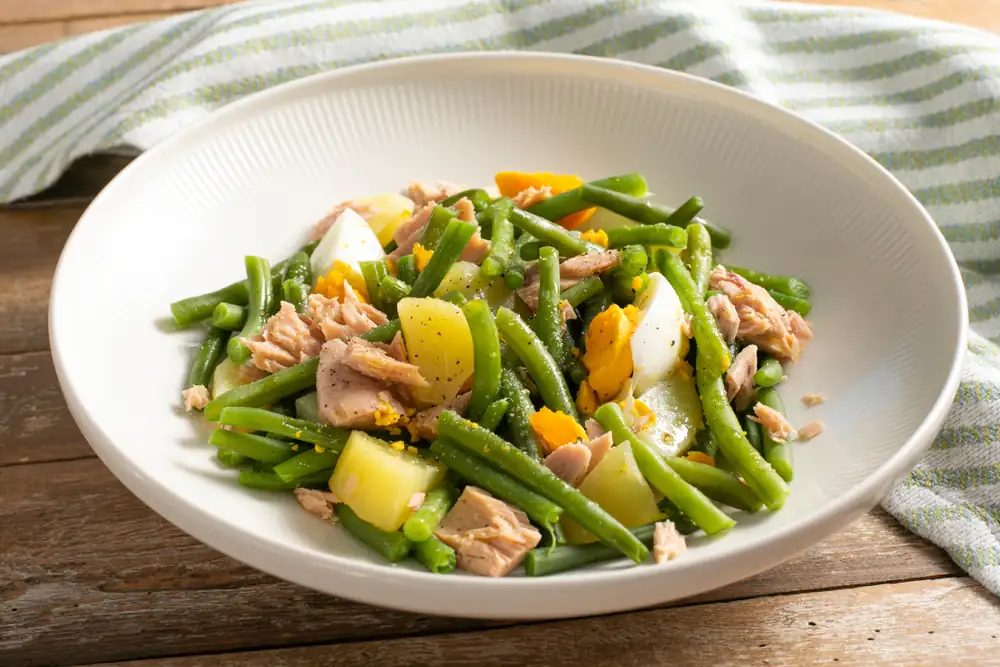 Potato, Green Beans, Tuna and Egg Salad