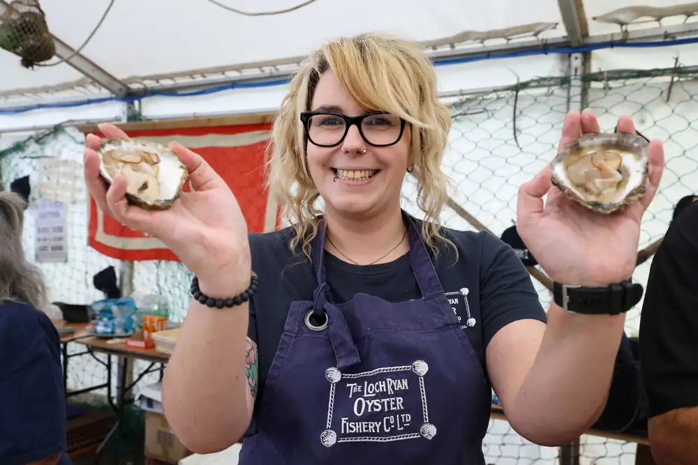Las ostras autóctonas de Loch Ryan se agotaron en el festival récord de Stranraer